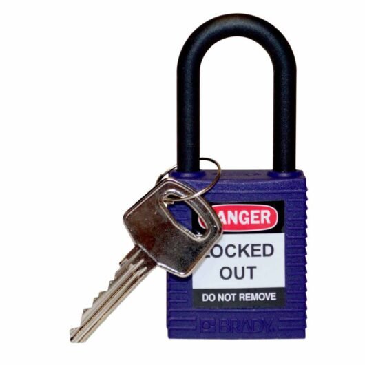 CANDADOS DE SEGURIDAD NO CONDUCTIVO EN NYLON  LLAVE DIFERENTES. COLOR MORADO, MOD. 123331MARCA BRADY. MEDIDAS  1.75 in H x 1.5 in W x 0.8 in D – 123331