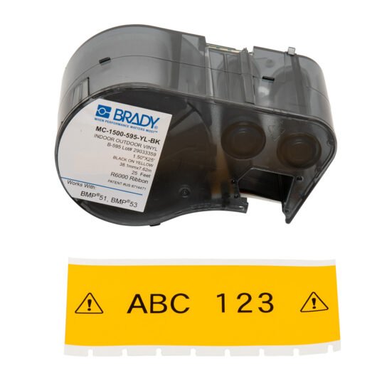 ROLLO DE ETIQUETAS DE VINILO PARA INTERIORES Y EXTERIORES, MEDIDA 1.5 PULGADA DE ANCHO X25P  COLOR AMARILLO – MC-1500-595-YL-BK